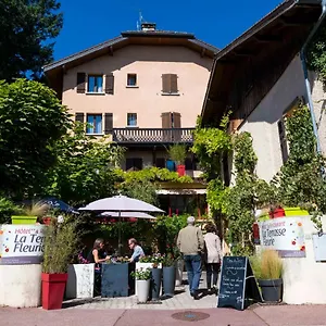 La Terrasse Fleurie, Logis, Et Restaurant Divonne-les-Bains